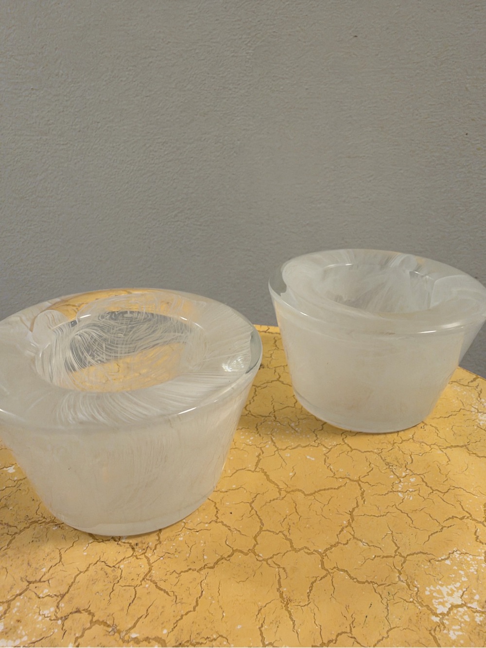 Elegant White swirl Glass candle holders - Home Accents Decorative Set